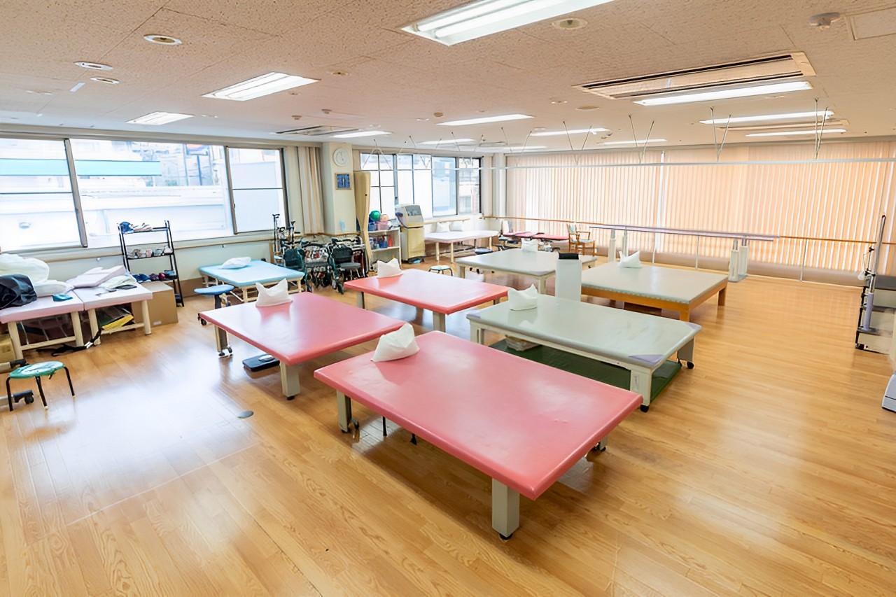 寝屋川ひかり病院