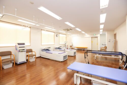 逗子駅前整形外科
