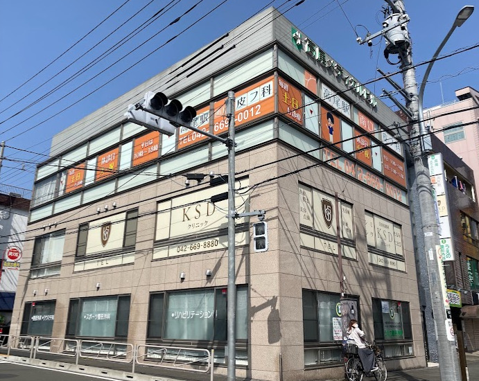 うえの整形外科の外観・院内写真
