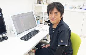 栂野 弘毅
