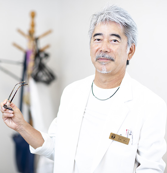 百武 康介