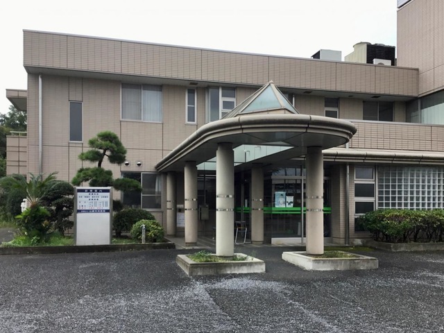 山崎外科医院の外観・院内写真