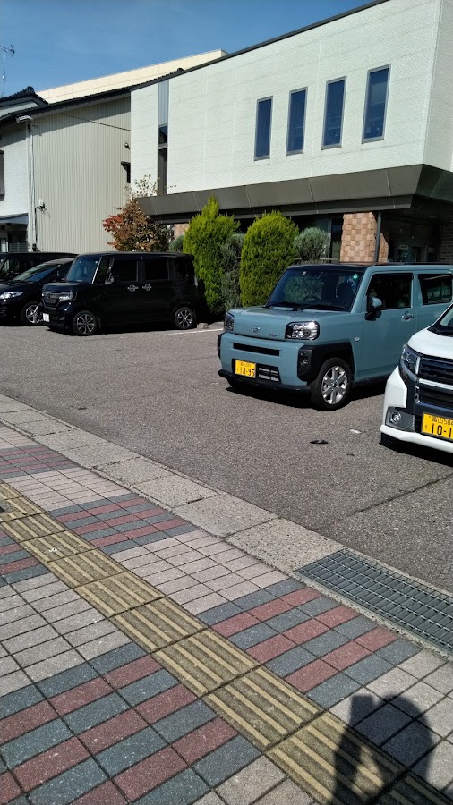 加藤医院の外観・院内写真
