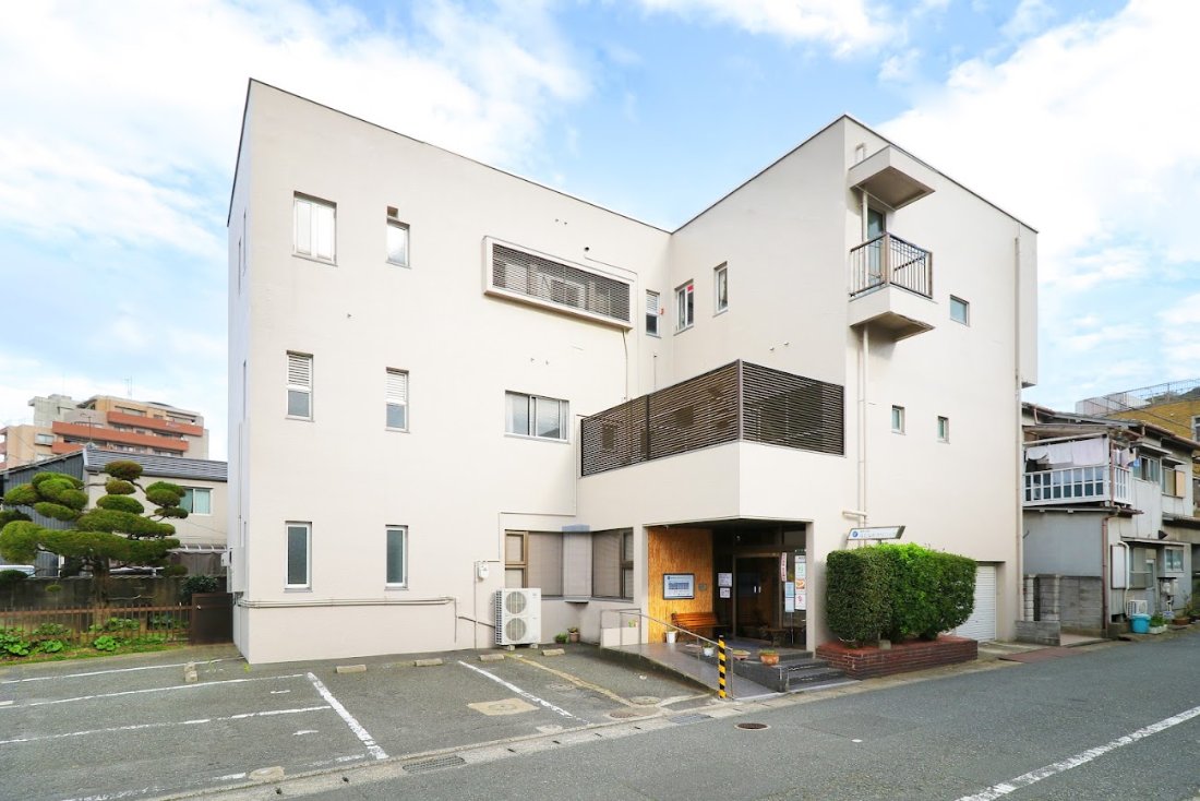 田中整形外科医院の外観・院内写真