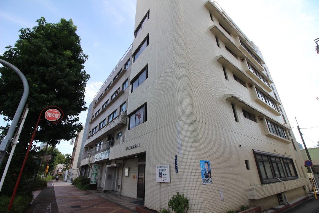 中川整形外科・内科の外観・院内写真